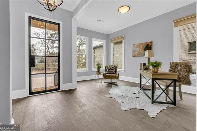 Building Photo - 909 Sunny Meadows Ln