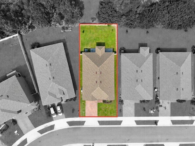 Building Photo - 927 Remington Green Dr SE