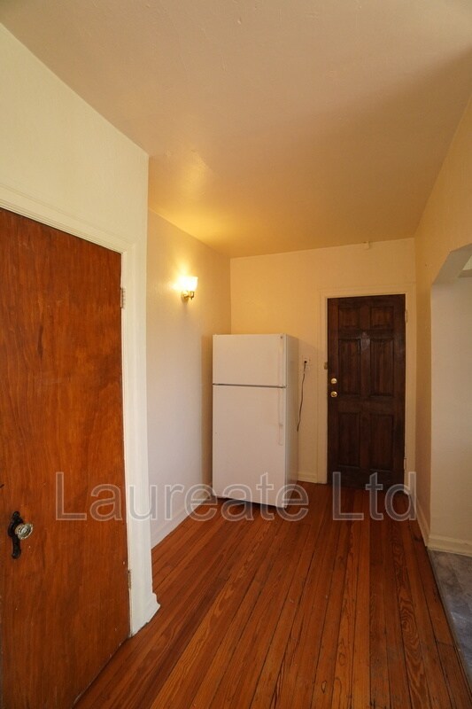 Building Photo - 834 N Clarkson St