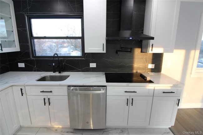 Building Photo - 26 Circle Dr