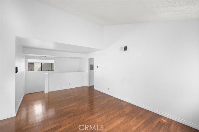 Building Photo - 10475 Newhome Ave