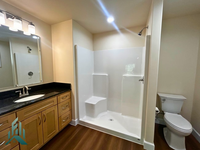 Building Photo - Newly remodeled 5 bed/3 bath Philomath home