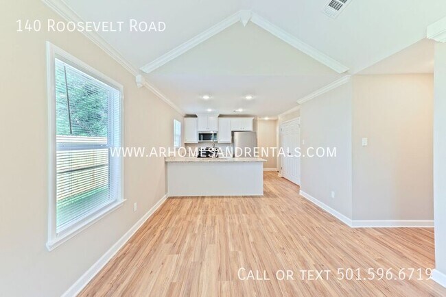 Building Photo - 140 Roosevelt Rd