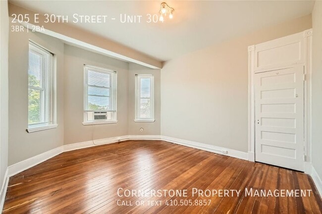 Building Photo - 205 E 30th St
