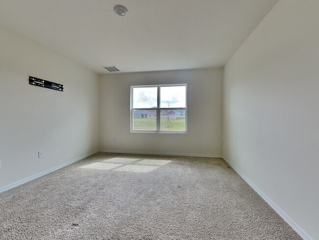 Building Photo - 5246 Mahogany Dr