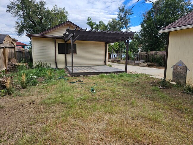 Building Photo - 626 Prospect Lake Dr