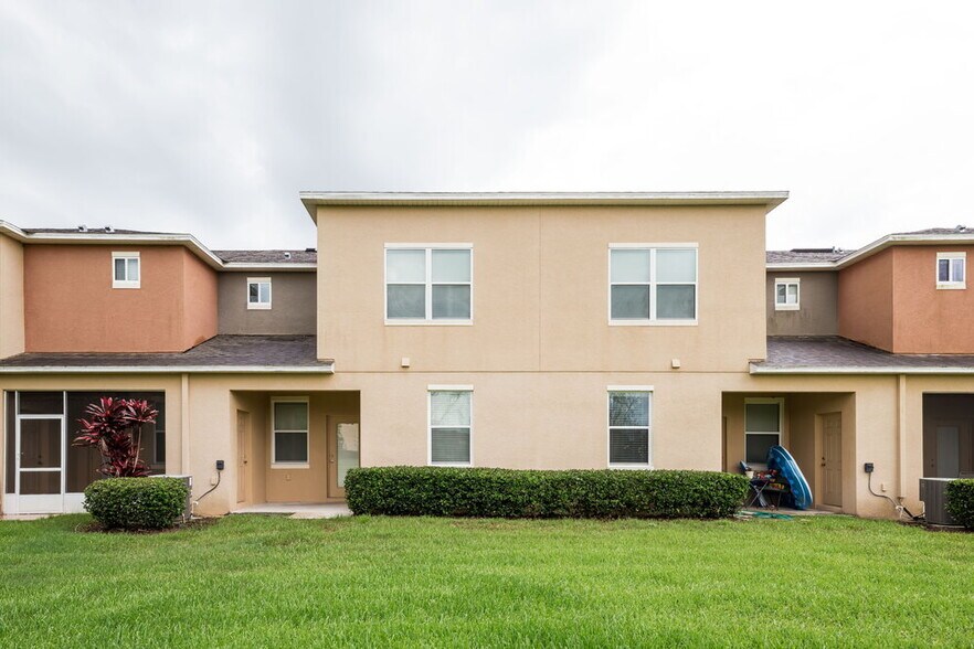 Building Photo - 15509 Oxley St