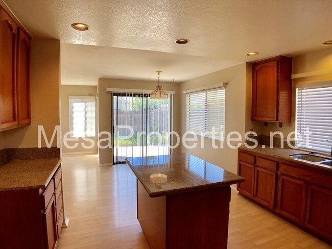 Building Photo - 3741 Old Archibald Ranch Rd