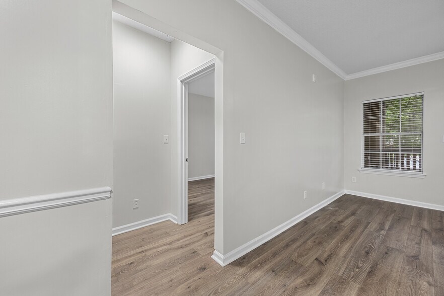 Building Photo - 4104 Walden Park Dr