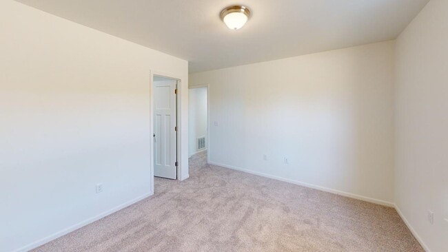 Building Photo - 124 E Sunset Cove Ln