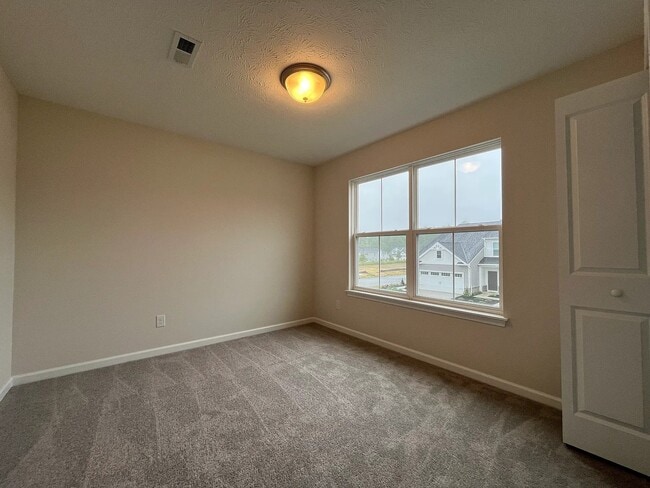 Building Photo - 1222 Elowen Wy