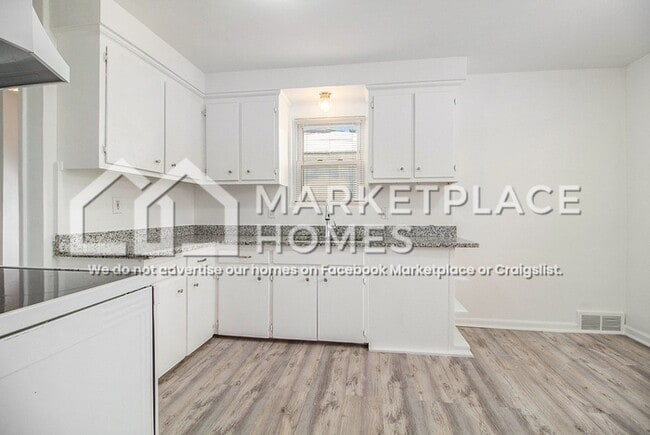 Building Photo - 22578 Raven Ave