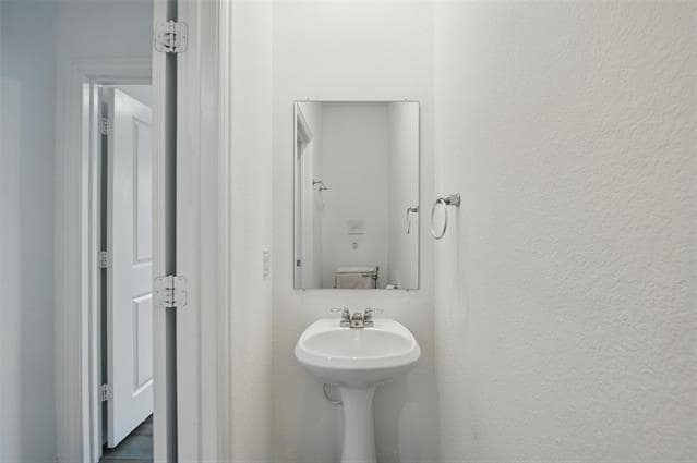 Building Photo - 613 Chip St