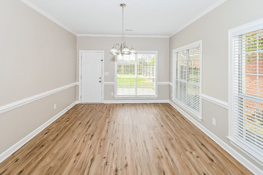 Building Photo - 2685 Graystone Dr