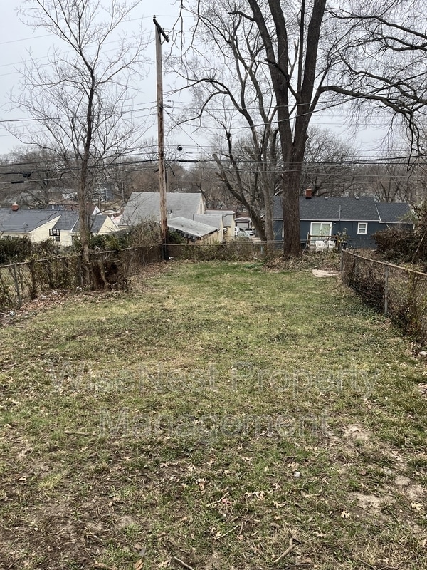 Building Photo - 6656 Bales Ave