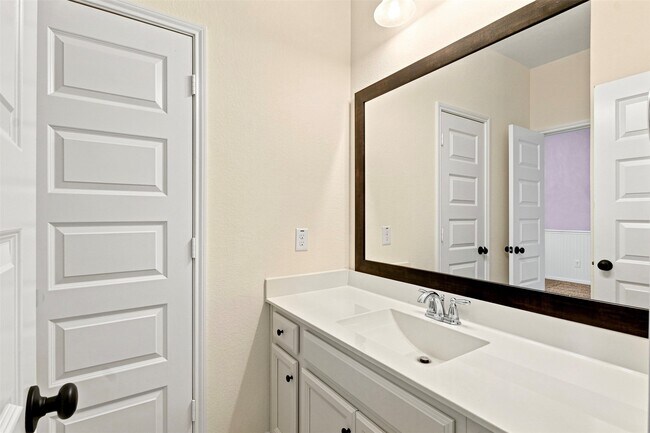 Building Photo - 3020 Rocky Canyon Dr