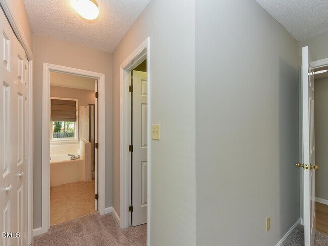 Building Photo - 4916 Royal Adelaide Way
