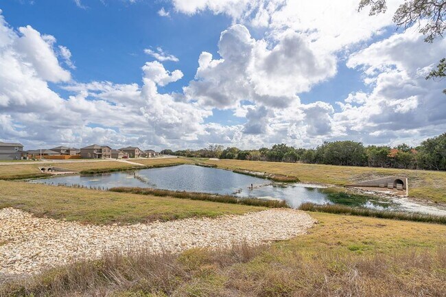 Building Photo - 225 Star Spangled Dr