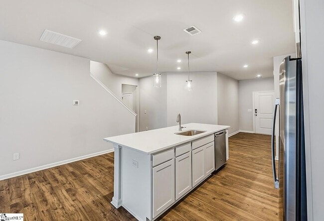 Building Photo - 148 Herrick Pl