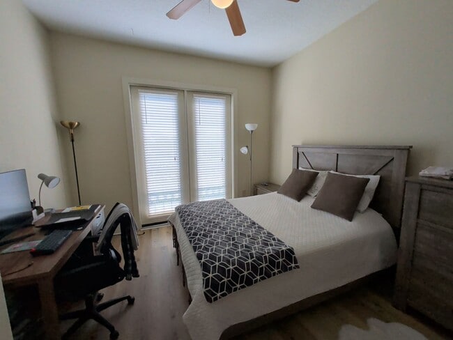 Building Photo - 2-Bed/2-Bath in Green Hills/Hillsboro Village