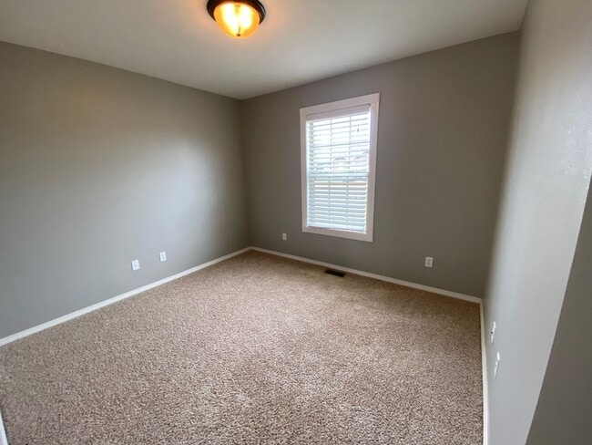 Building Photo - 4382 W Loren St