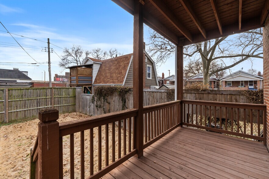 Building Photo - 4066 Phillips Ave