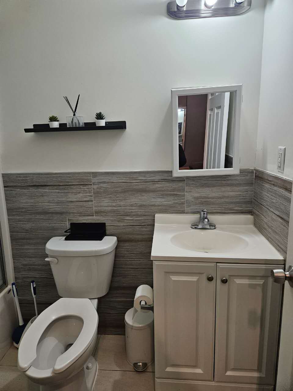 Building Photo - 1829 Spruce St