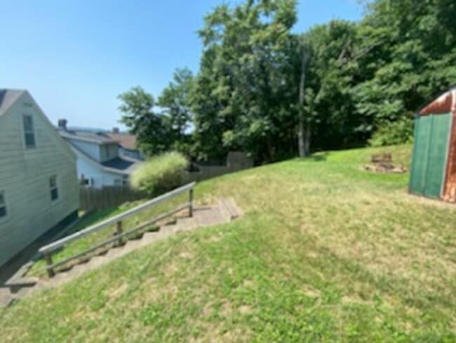 Building Photo - 2 Bed / 1 Bath Single Family Home for Rent...