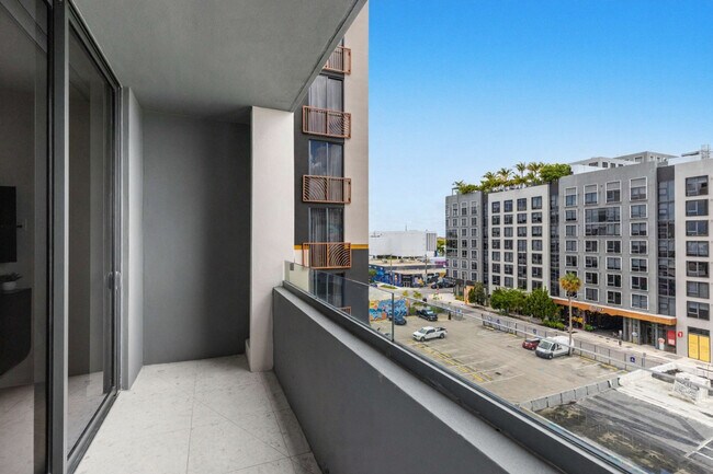 Building Photo - 2700 NW 2nd Ave