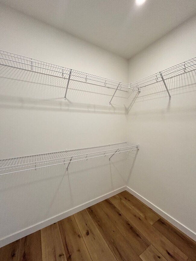 Building Photo - Beautiful New Build 3 Bed, 2.5 Bath, Home in Hixson!