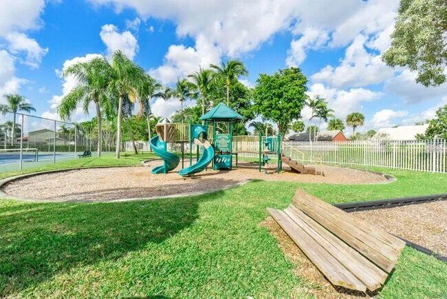 Building Photo - 9810 61st Way S