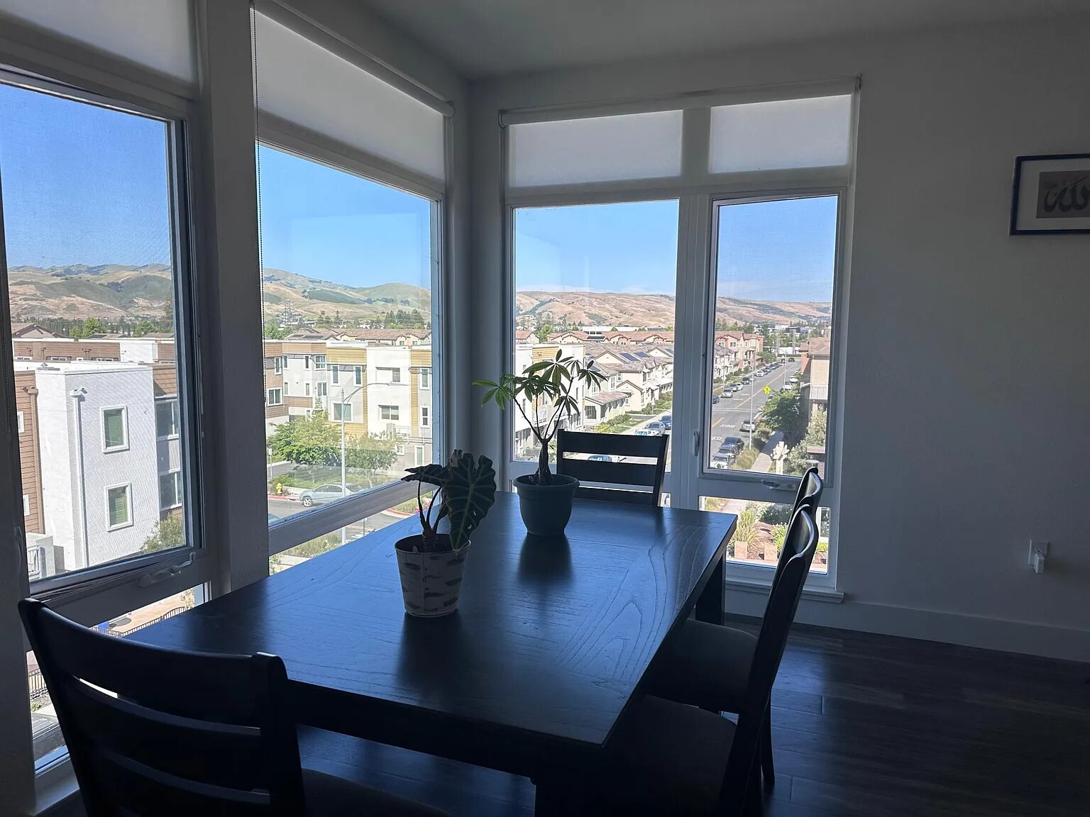 Building Photo - 5925 Charlotte Dr