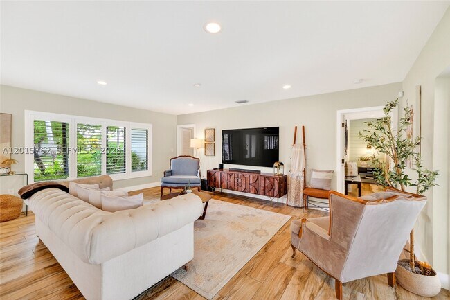 Building Photo - 8820 SW 85th St