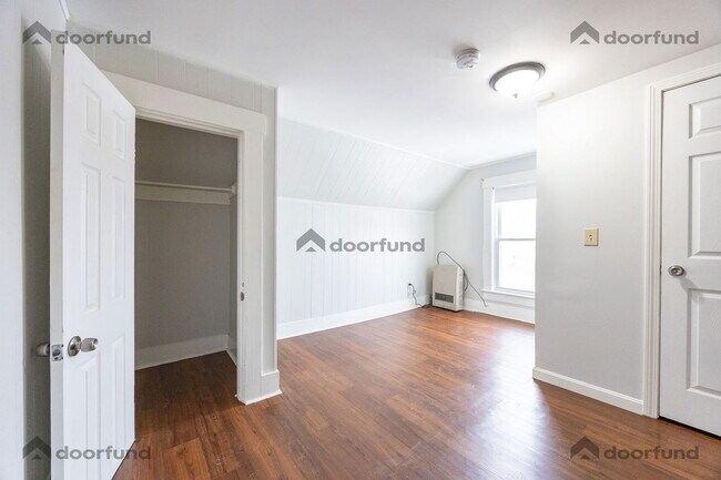 Building Photo - 123 Union Ave