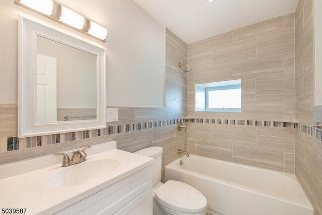 Building Photo - 43 Perrin Ave