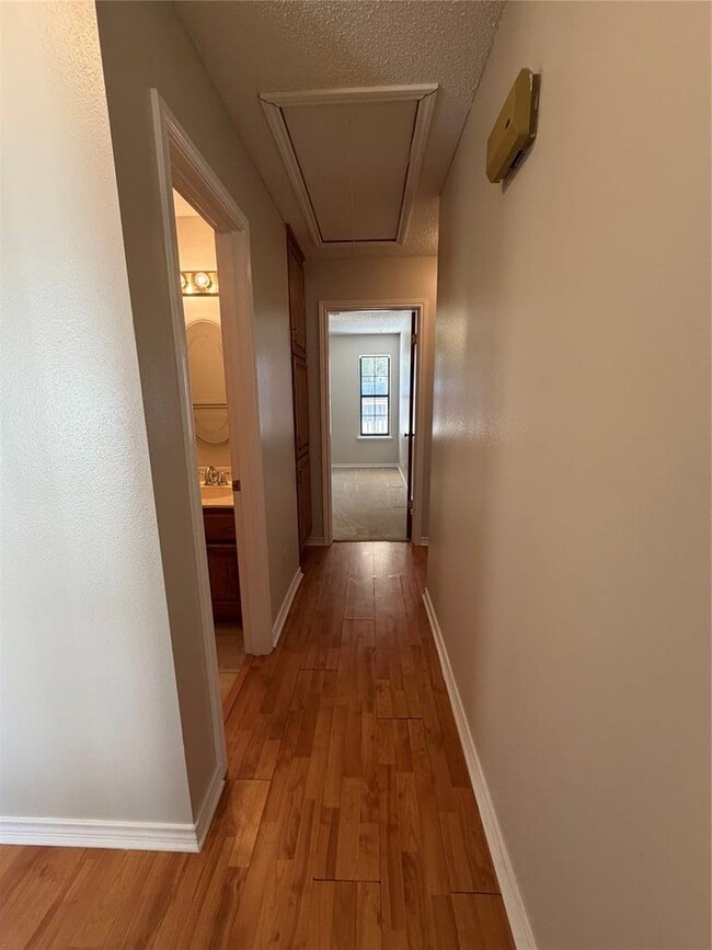 Building Photo - 718 Brazos St