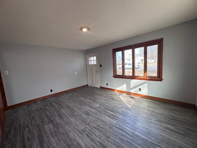 Building Photo - 1222 Clarence-