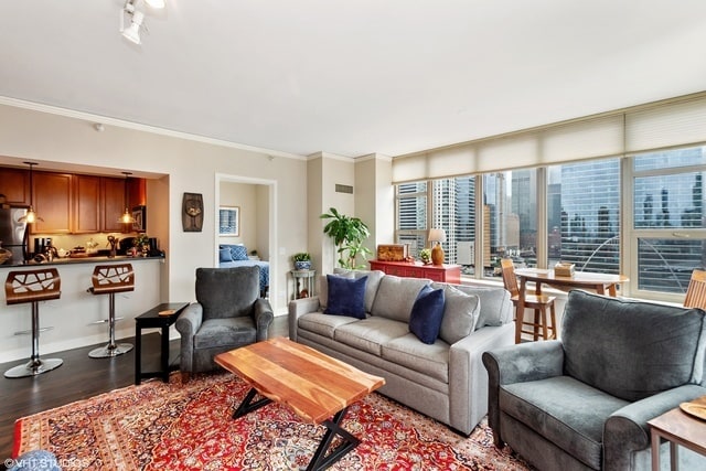 Building Photo - 200 N Jefferson St