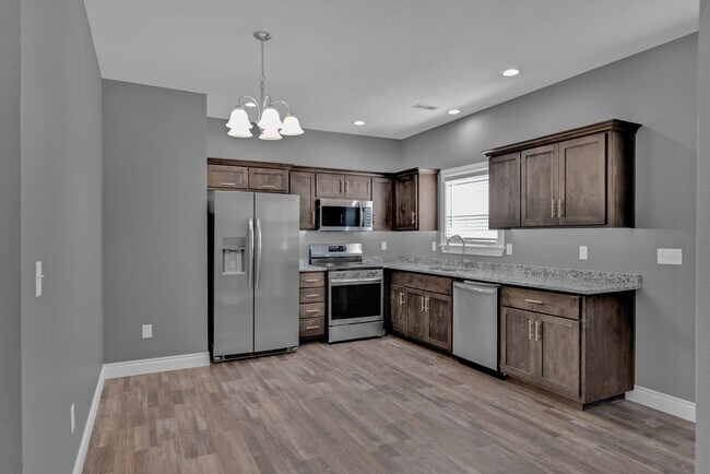 Building Photo - 3011 E 12th St