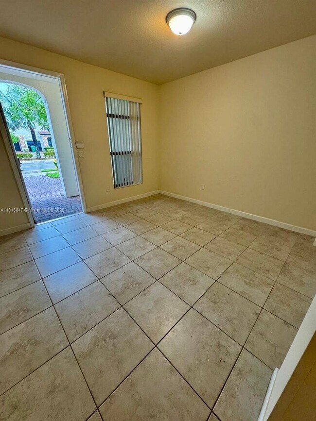 Building Photo - 23762 SW 118 Ave