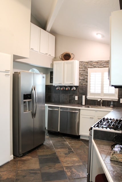 Building Photo - 2512 Riverfront Dr