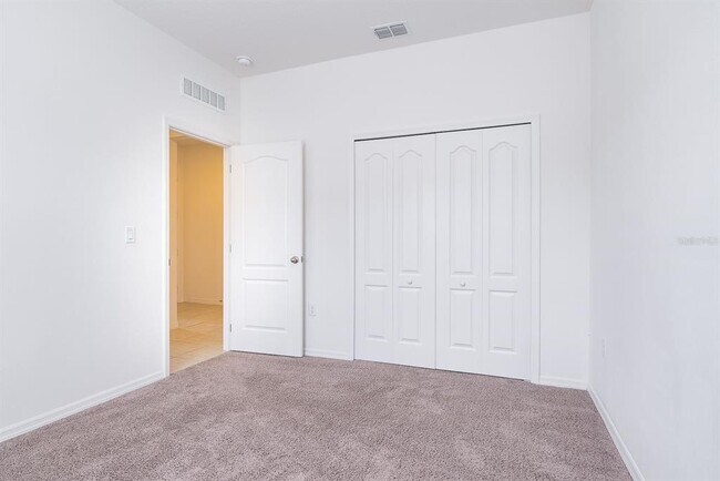 Building Photo - 566 Pawnee Ct