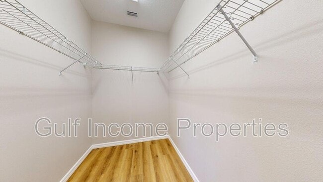 Building Photo - 15679 Lemon Fish Dr