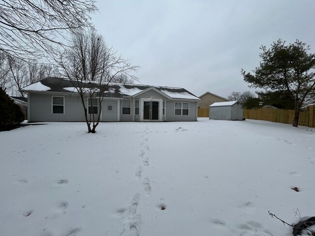 Building Photo - 1623 Lionheart Ln