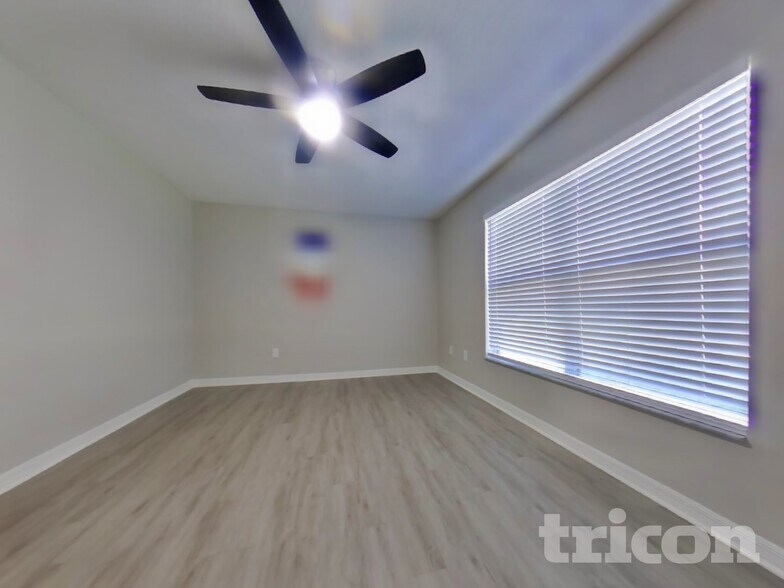 Building Photo - 321 Black Springs Ln