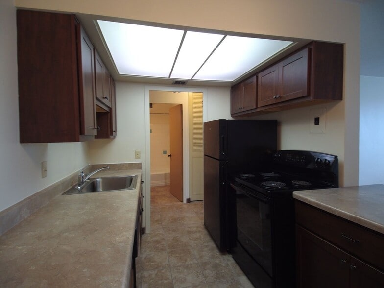 Interior Photo - Lake Summit