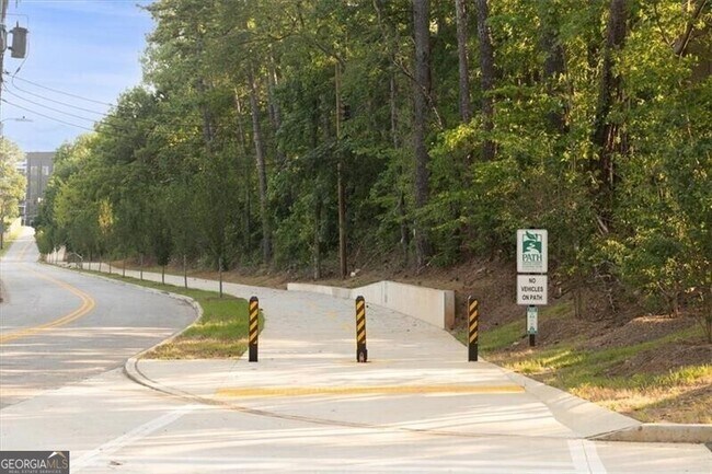 Building Photo - 1364 Rietveld Row NW