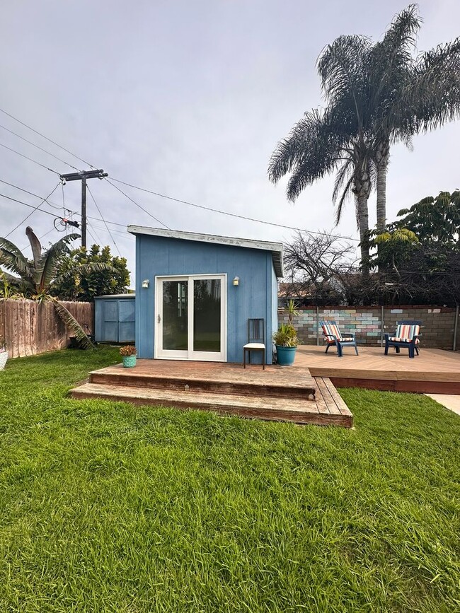 Building Photo - Don't miss out - Single family home close to the beach - LARGE yard, 2 bed 1 bath with bonus studio