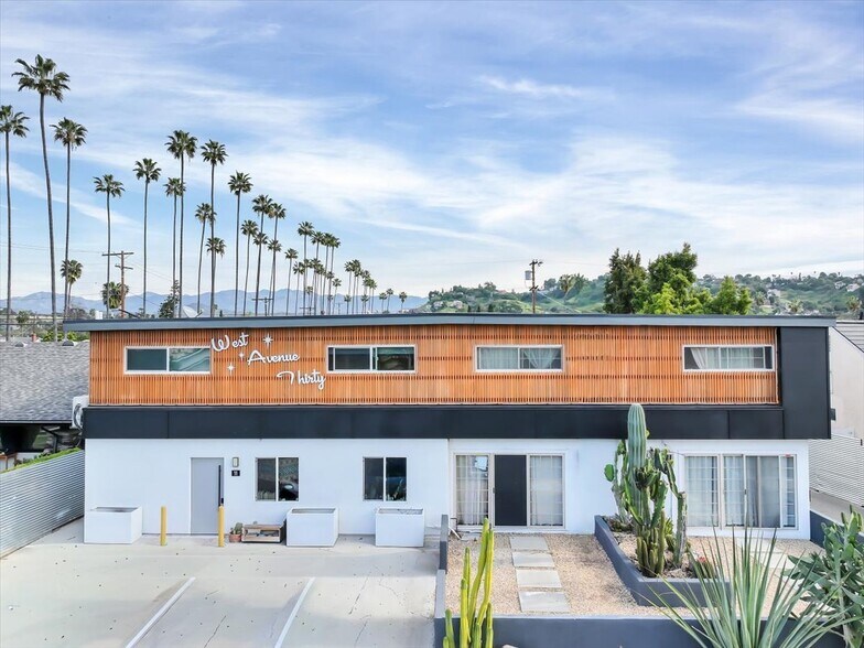 Building Photo - 2561 W Ave 30