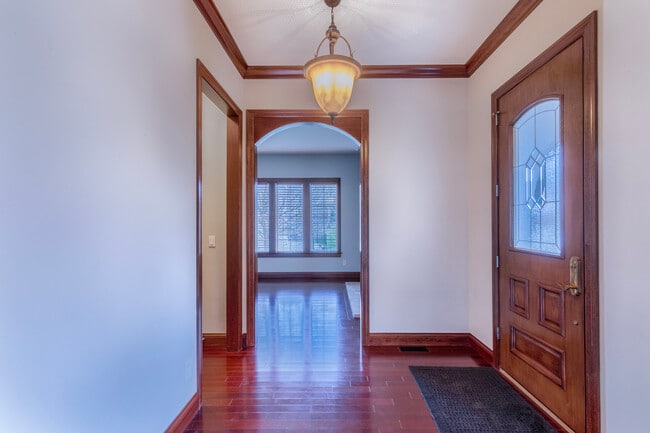 Building Photo - 1991 Chesterfield Ridge Cir